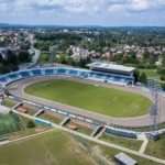 Stadion miejski, w tle Krosno 3