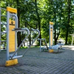 Park linowy plac zabaw, siłownia na świeżym powietrzu